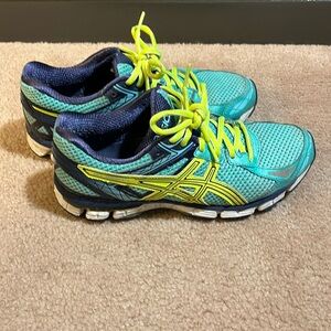 Asics Highlighter and Teal